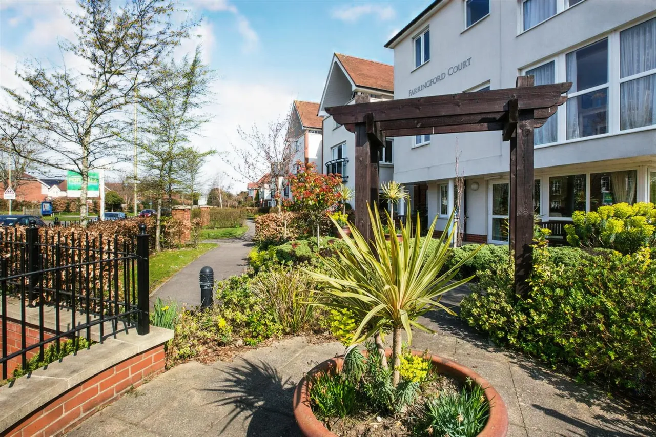 Avenue Road, Lymington, SO41, photo 11