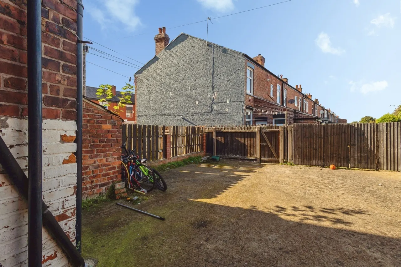 Lowfield Road, Stockport, SK3, photo 14