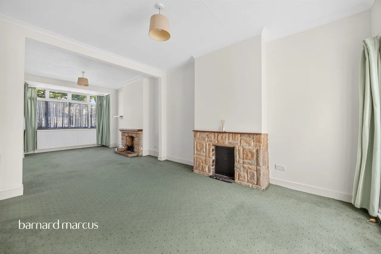 Longfield Avenue, Wallington, SM6, photo 2