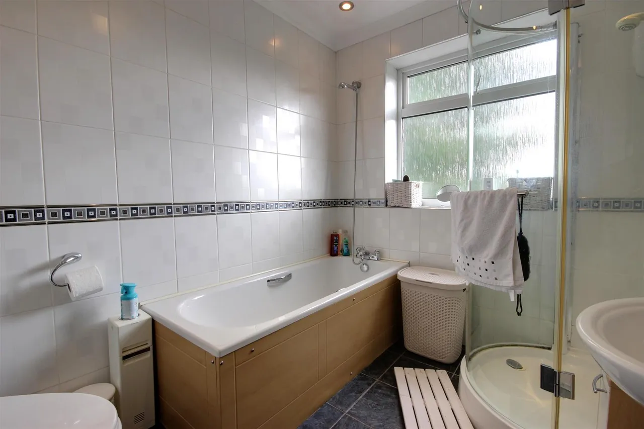 Sandringham Close, Cottingham, photo 10