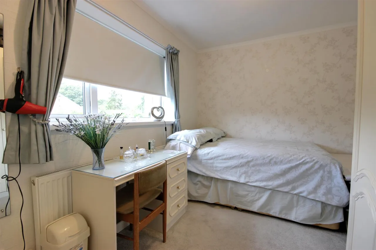 Sandringham Close, Cottingham, photo 13