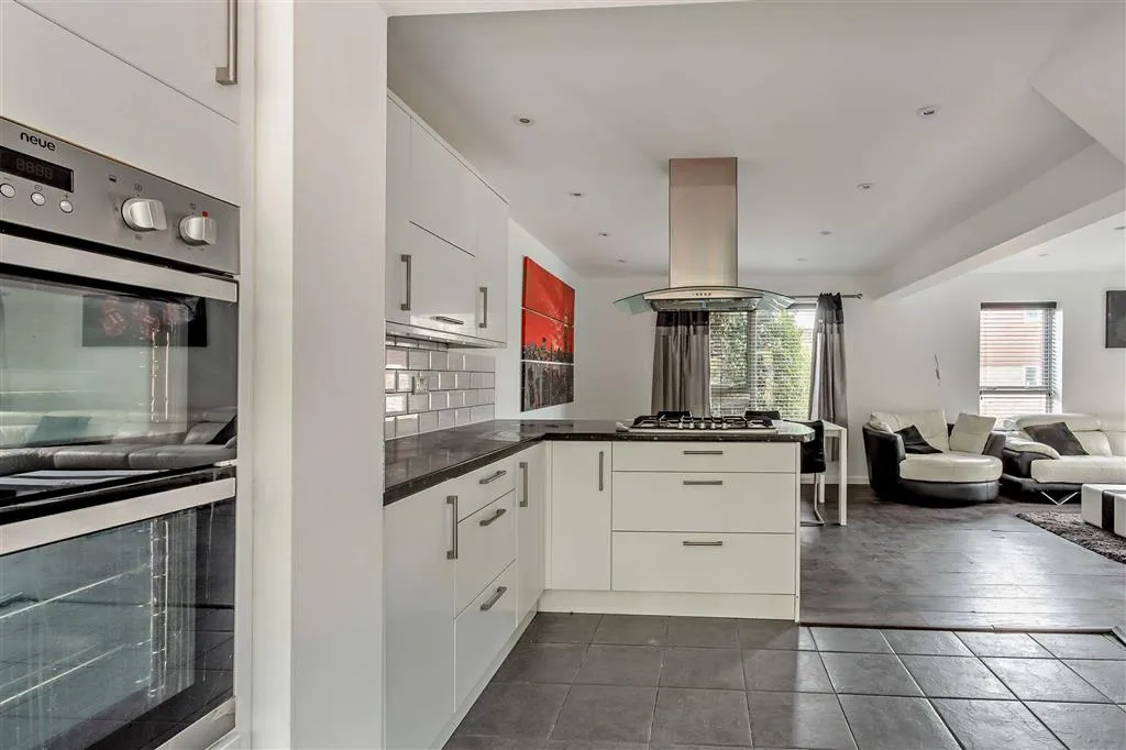 Apsley Way, Longthorpe, PE3, photo 8