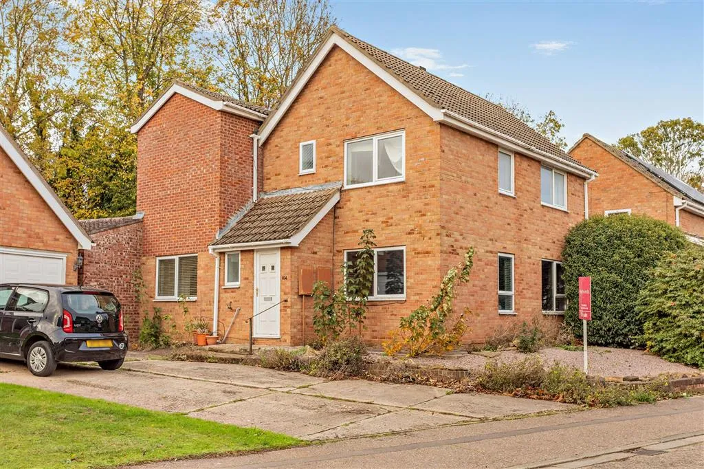 4 bed house for sale, Apsley Way, Longthorpe, PE3