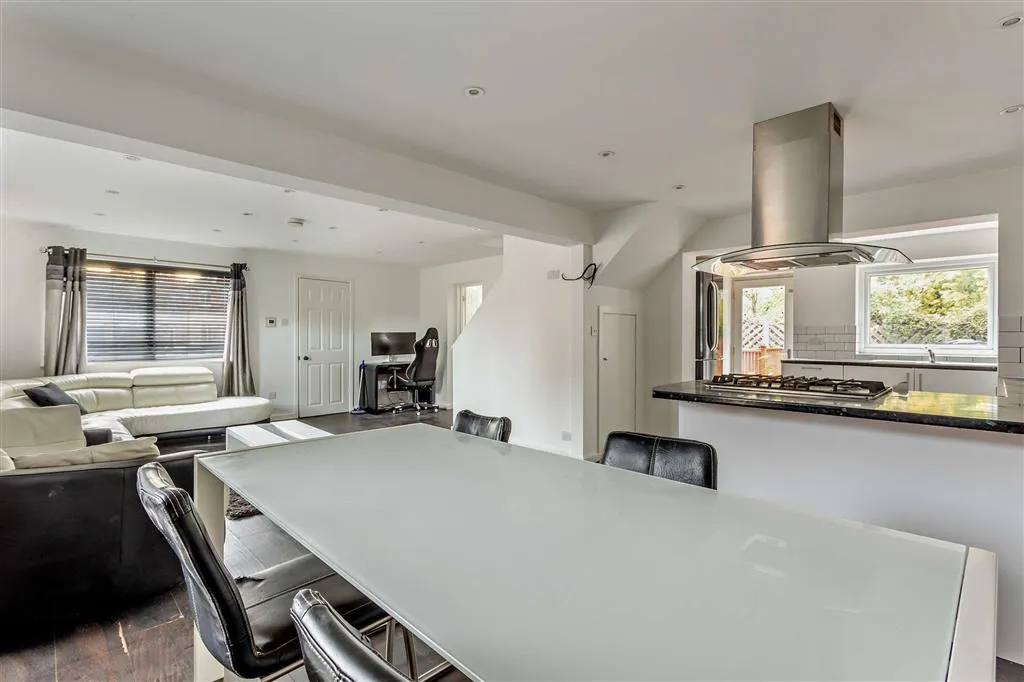 Apsley Way, Longthorpe, PE3, photo 9