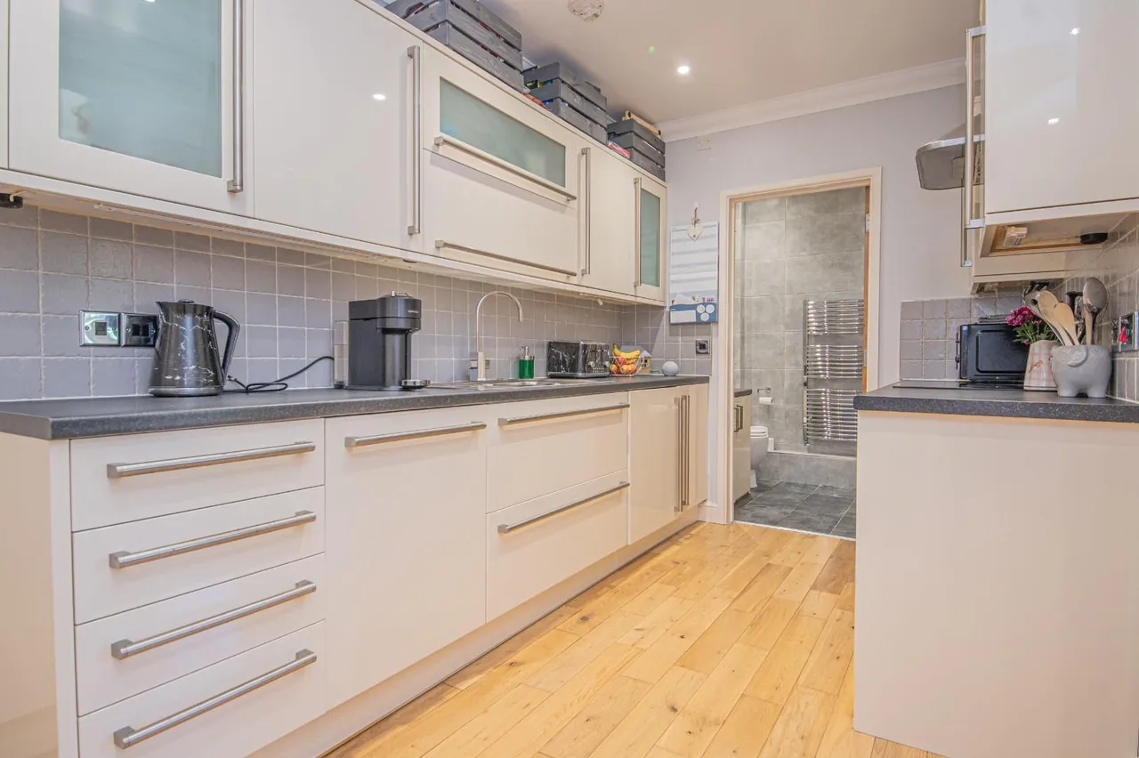 Bishopstoke Road, Eastleigh, SO50 6LA, photo 12