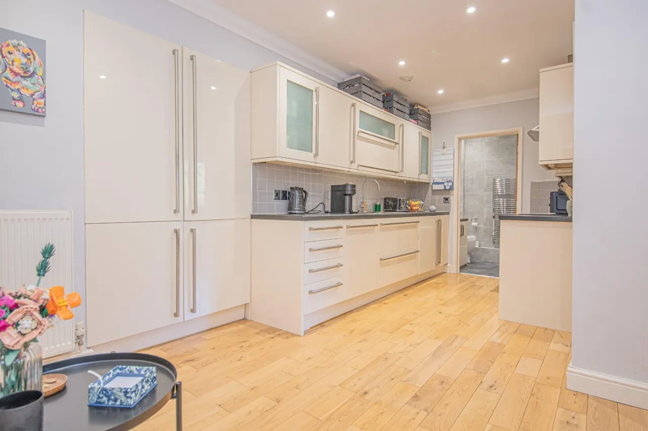 Bishopstoke Road, Eastleigh, SO50 6LA, photo 11