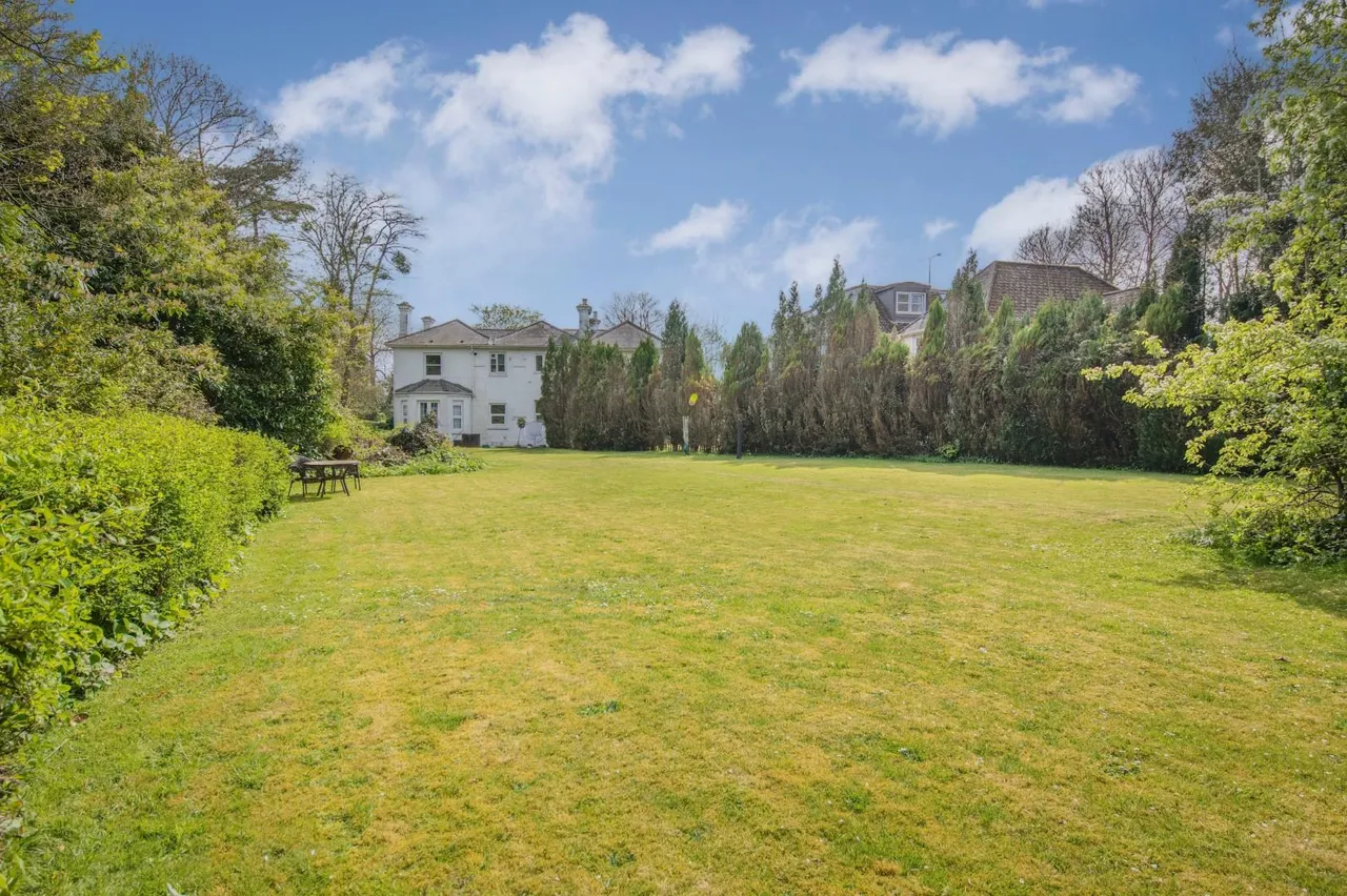 Bishopstoke Road, Eastleigh, SO50 6LA, photo 2