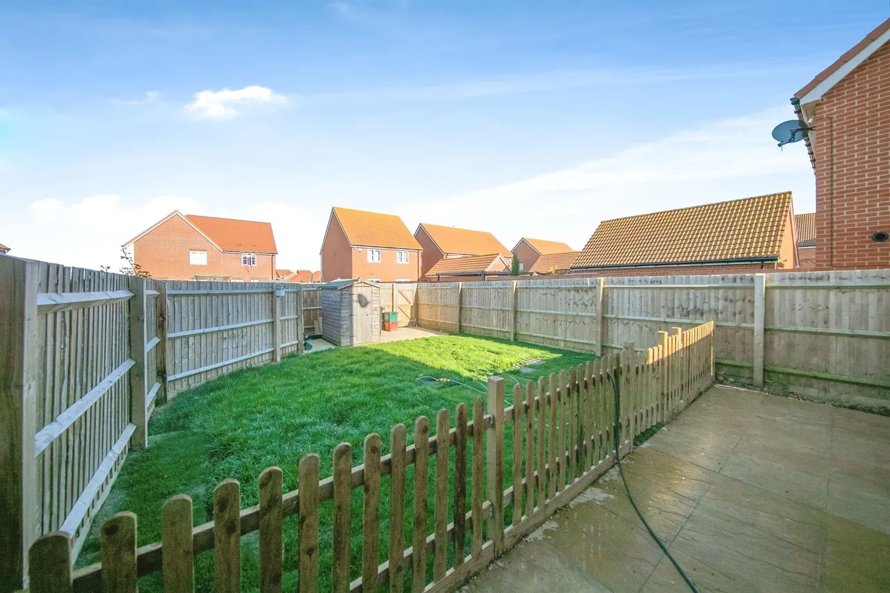 Borrage Way, Kirby Cross, CO13, photo 14