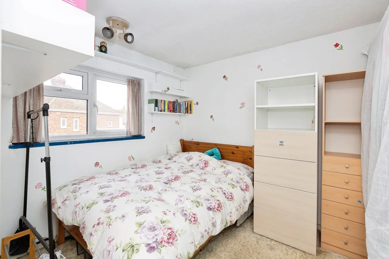 Aragon Drive, Ilford, IG6, photo 12