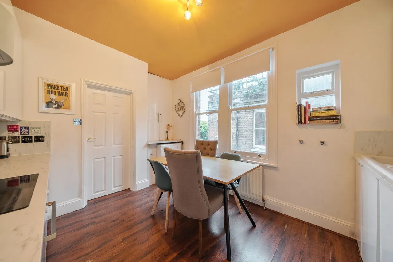 Fleet Road, London, NW3, photo 3