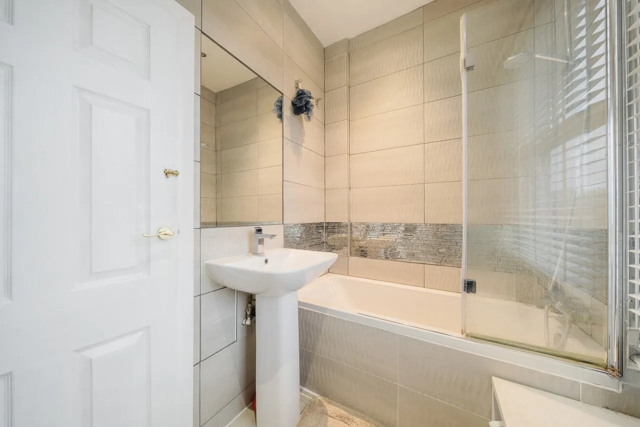 Fleet Road, London, NW3, photo 10