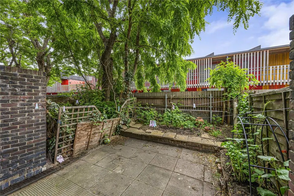 Abbott Road, London, E14, photo 9