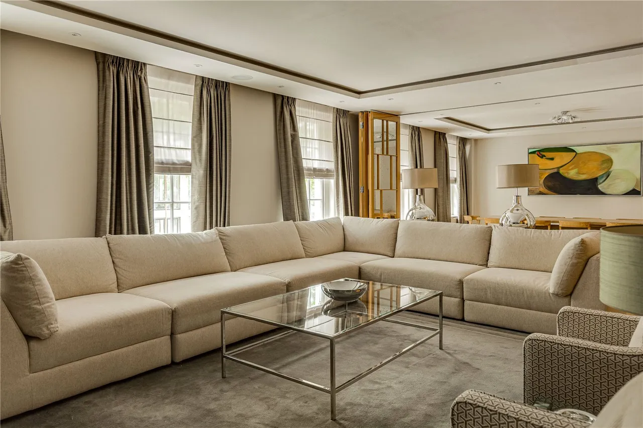 Upper Grosvenor Street, Mayfair, W1K, photo 5