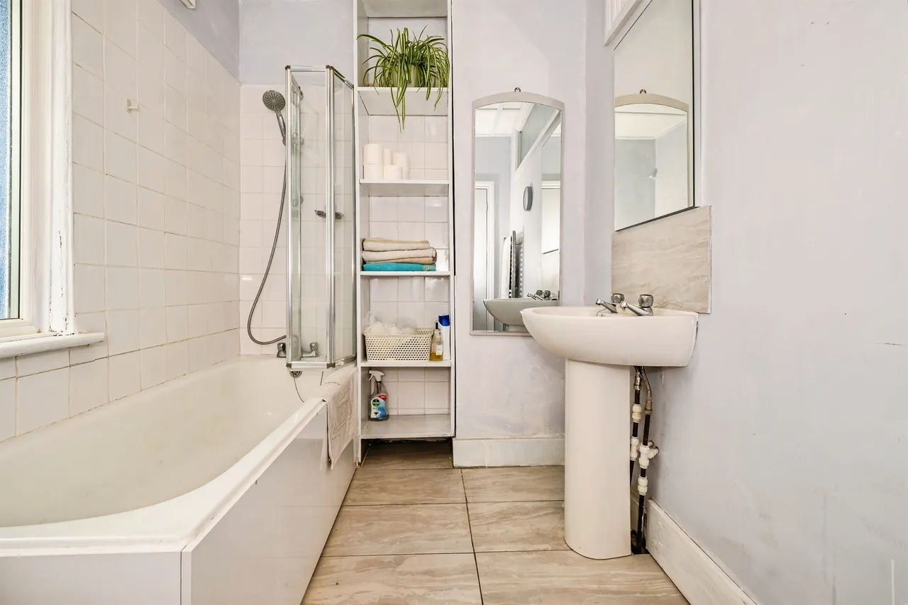 Clarendon Road, Hove, photo 11