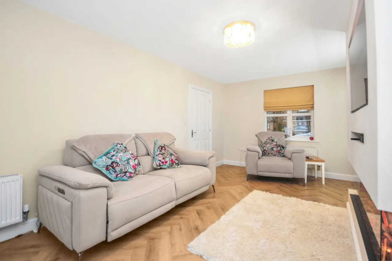 Ellington Way, St. Helens, WA9, photo 10