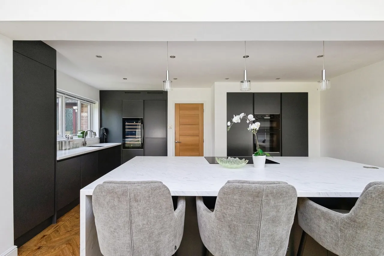 Rowanswood Drive, HYDE, Cheshire, SK14, photo 14