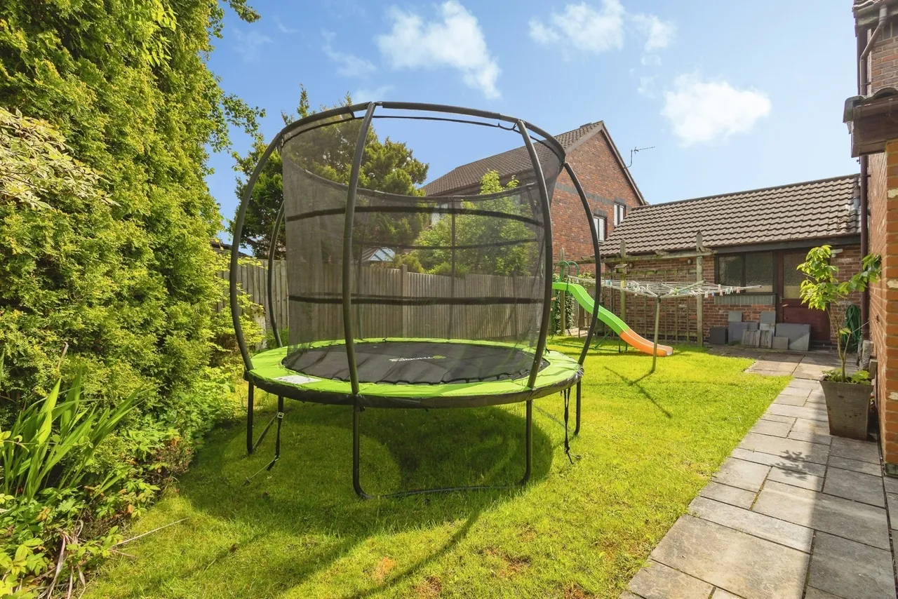 Rowanswood Drive, HYDE, Cheshire, SK14, photo 47