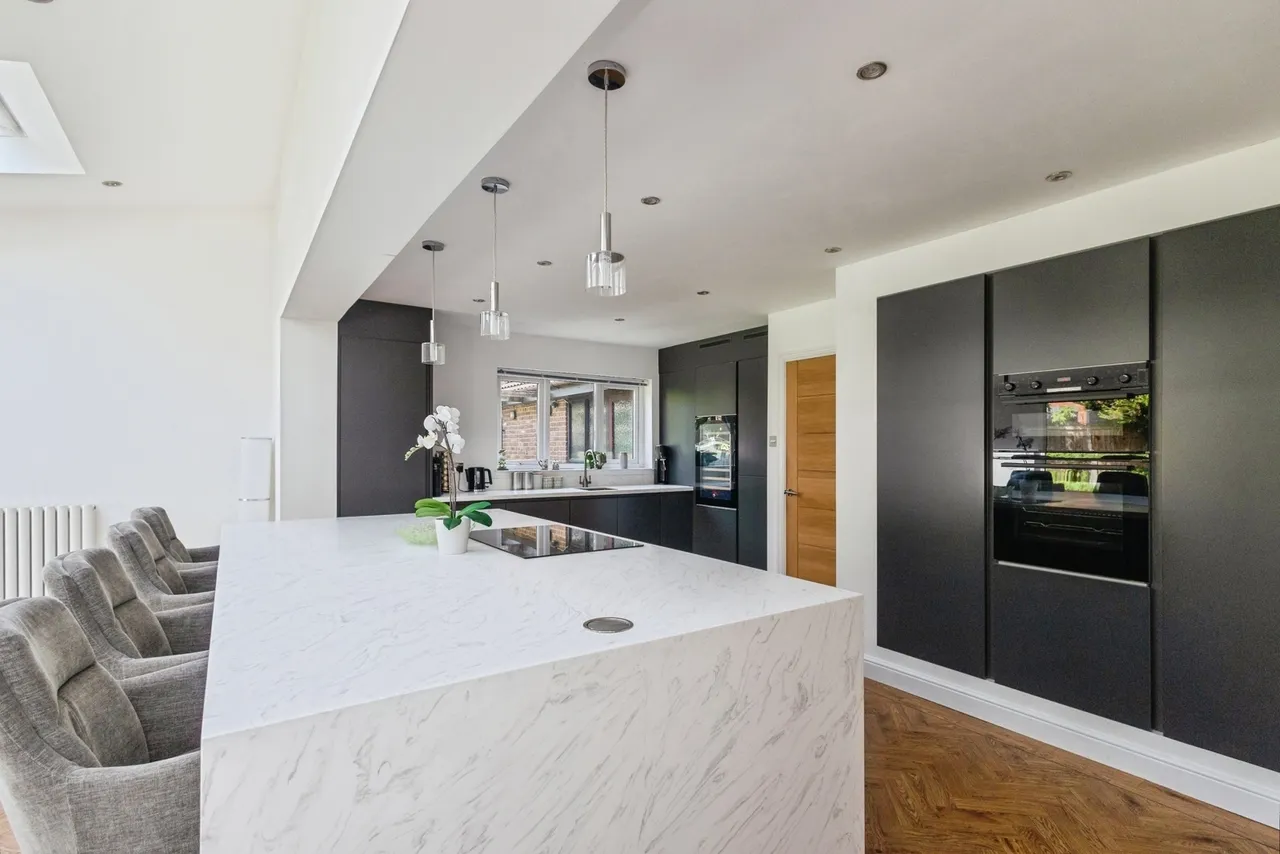 Rowanswood Drive, HYDE, Cheshire, SK14, photo 13
