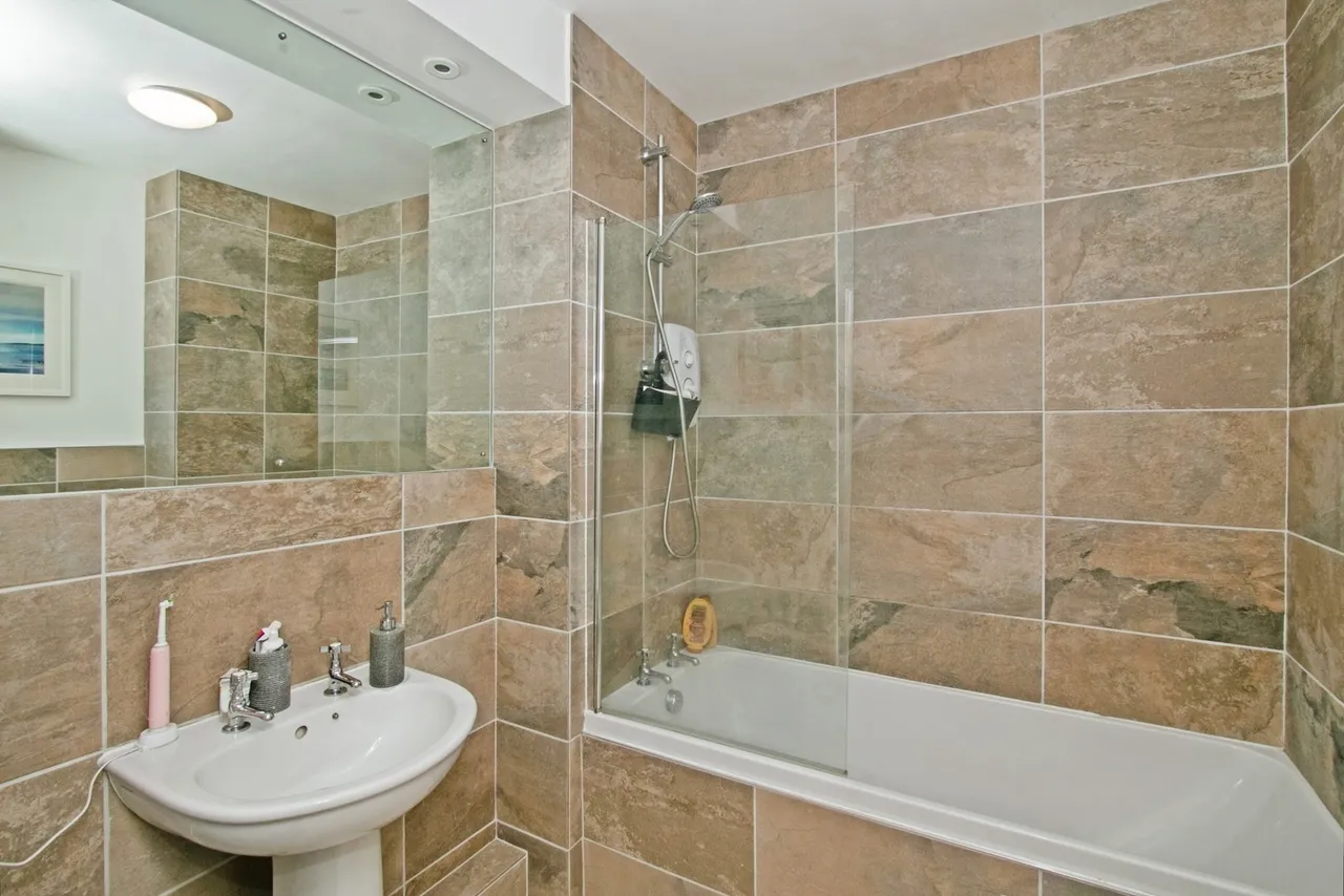 Tresawya Drive, Truro, TR1, photo 13