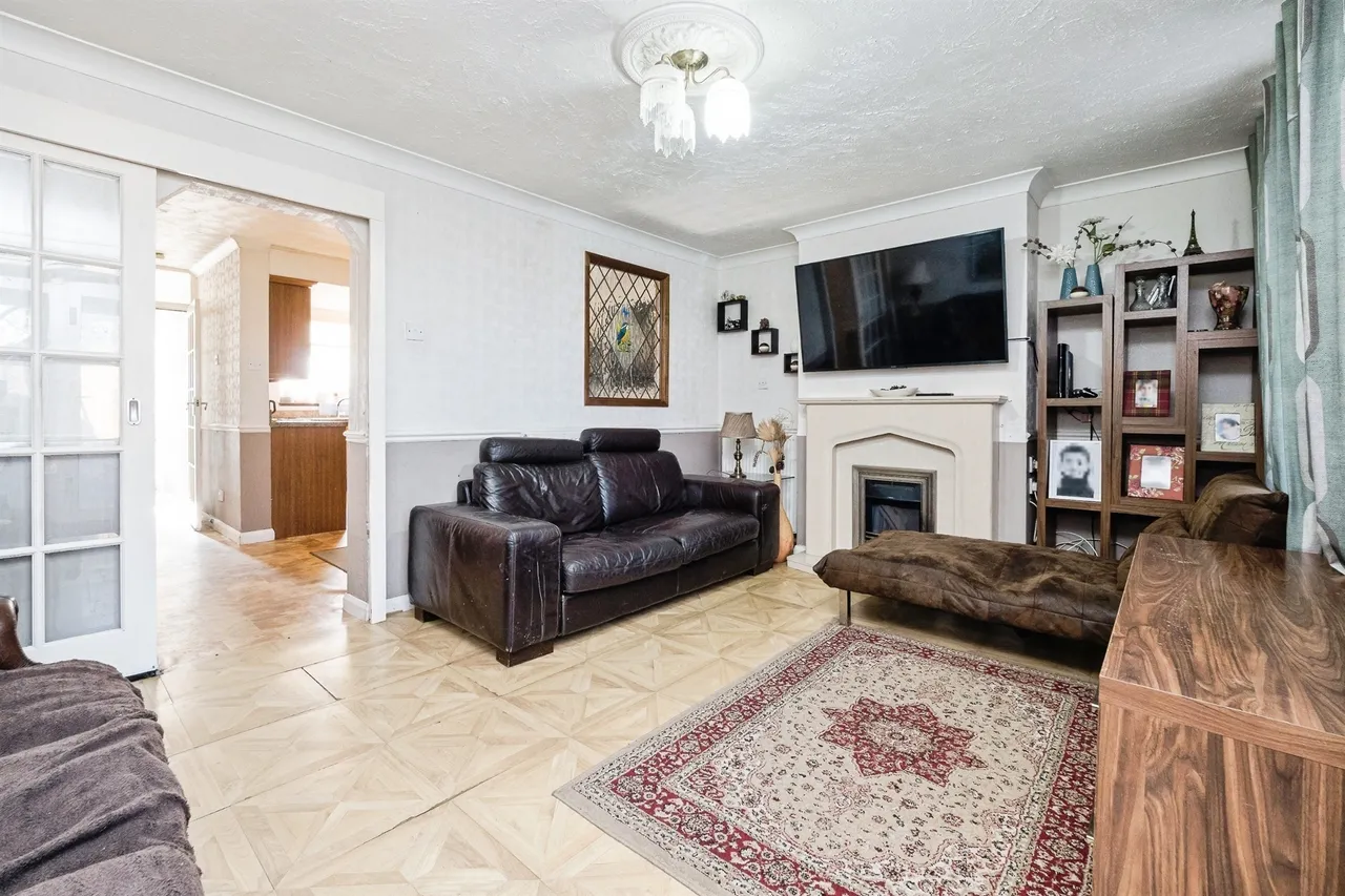 Brennan Road, Tilbury, RM18, photo 6