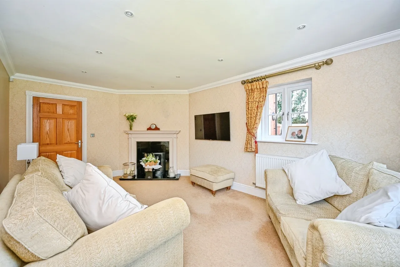 Orchard Lane, Wolseley Bridge, ST17, photo 5