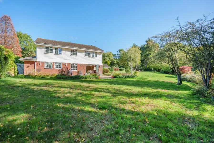 Potters Heights Close, Pinner, HA5, photo 3