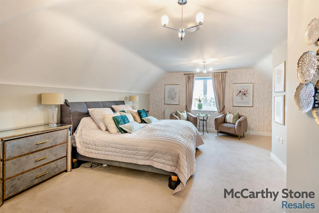 Westpole Avenue, Oakwood, EN4, photo 7