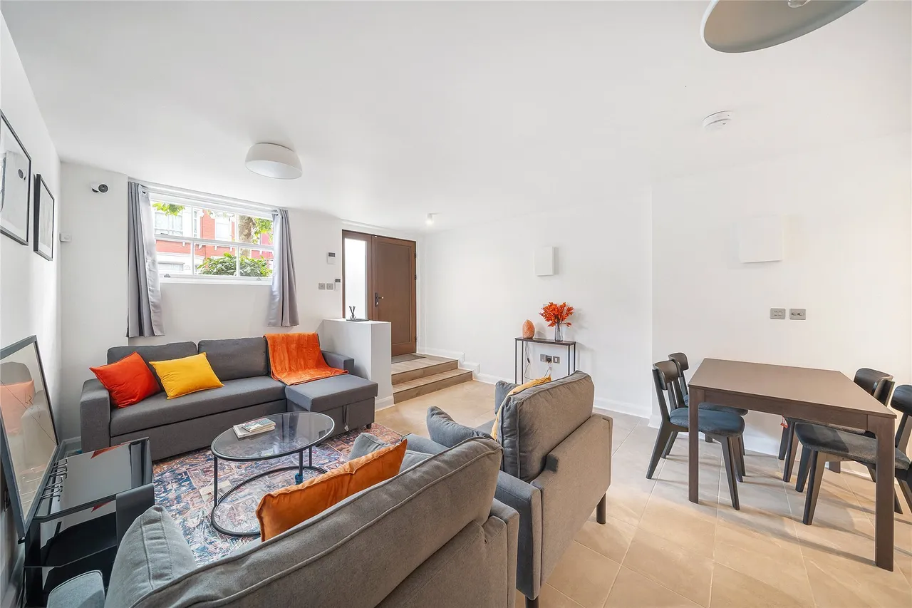 3 bed house for sale — St. Cyprians Street, Wandsworth, London, SW17