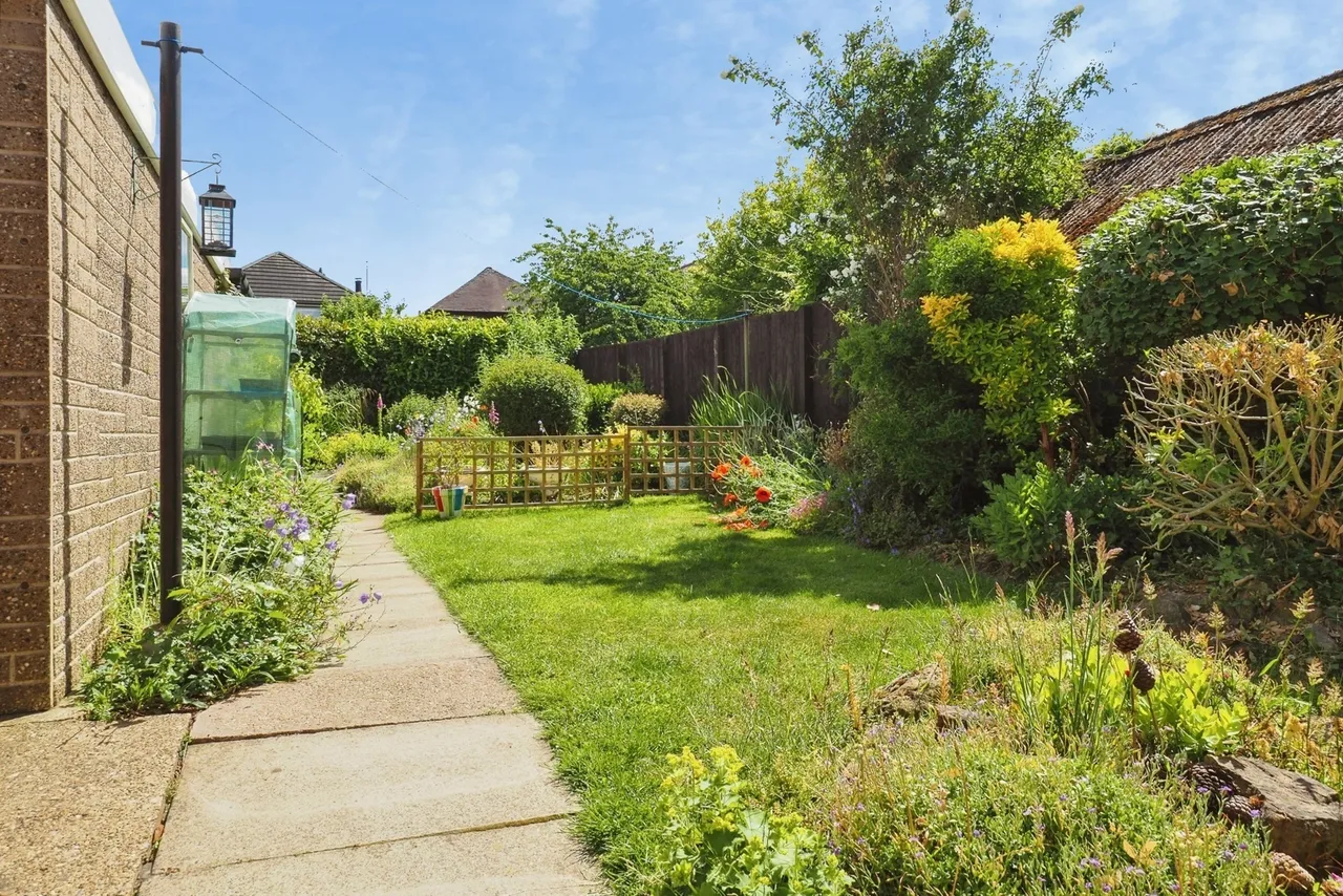 Park Road, Bramcote, Nottingham, Nottinghamshire, NG9, photo 4