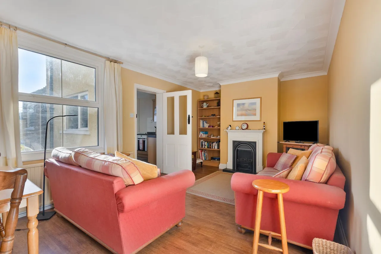 Delightful Edwardian Cottage in Branc, photo 4