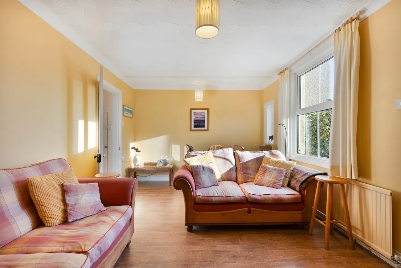 Delightful Edwardian Cottage in Branc, photo 8