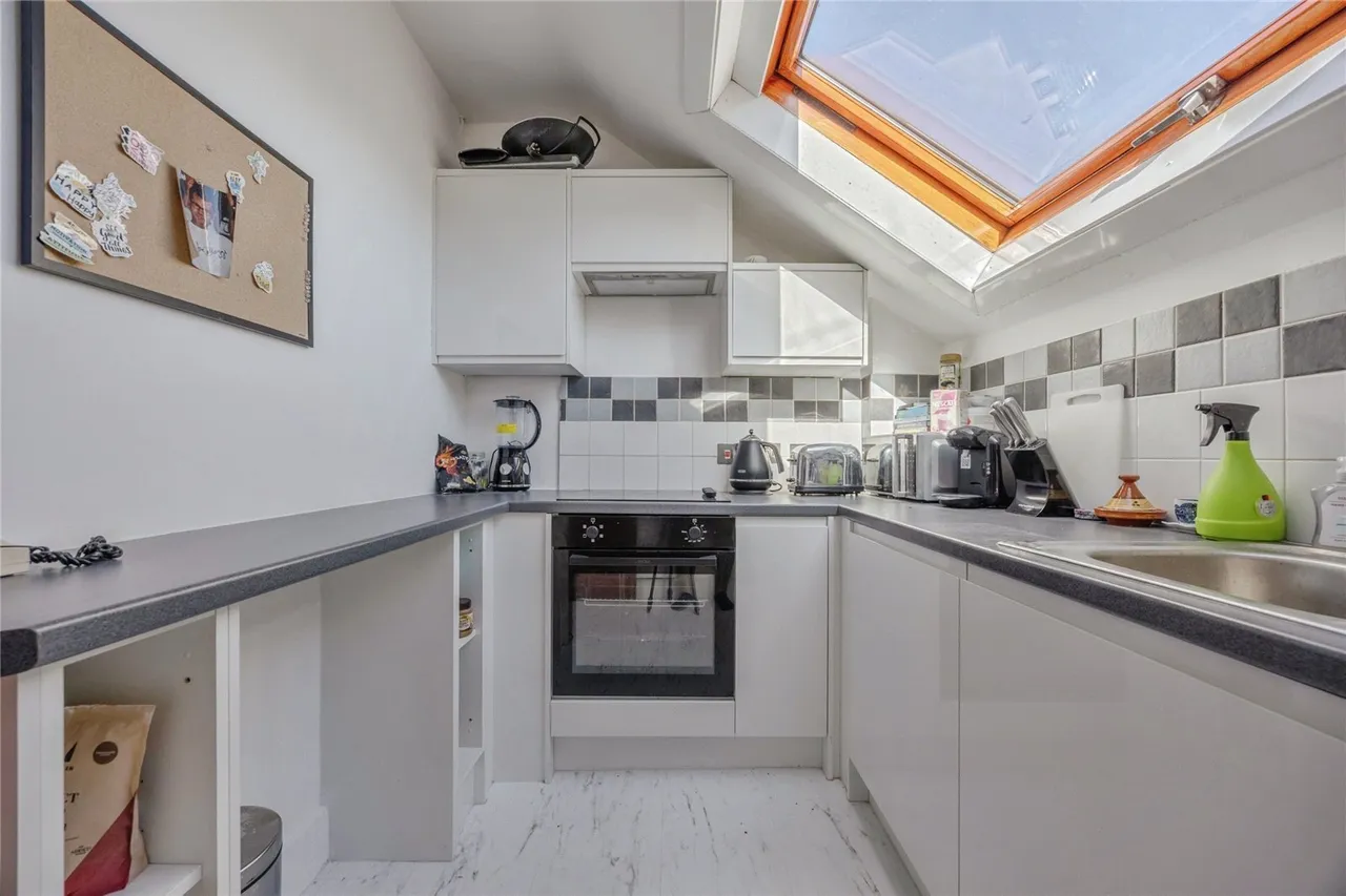 Birdhurst Rise, South Croydon, CR2, photo 3