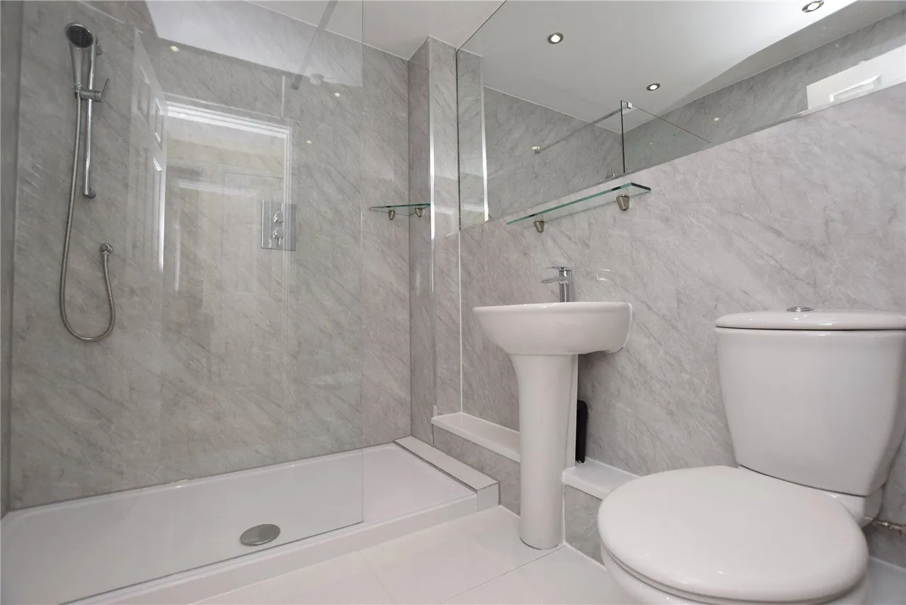 Thorner Lane, Scarcroft, LS14, photo 2