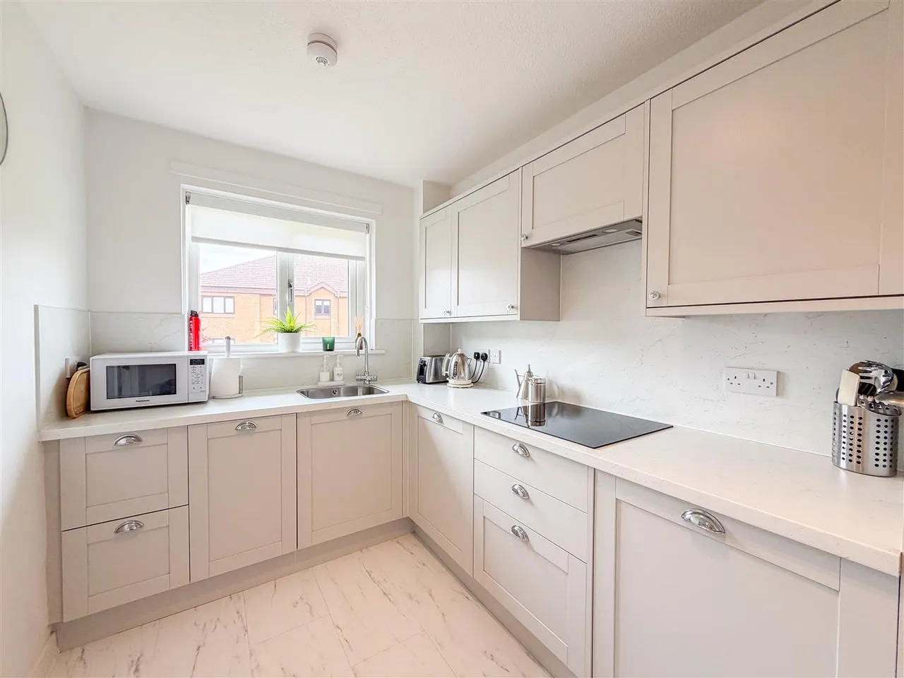 Braidpark Drive, Giffnock, Glasgow, G46 6LB, photo 7