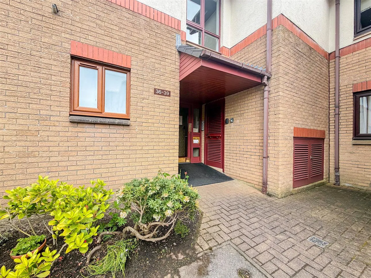Braidpark Drive, Giffnock, Glasgow, G46 6LB, photo 15