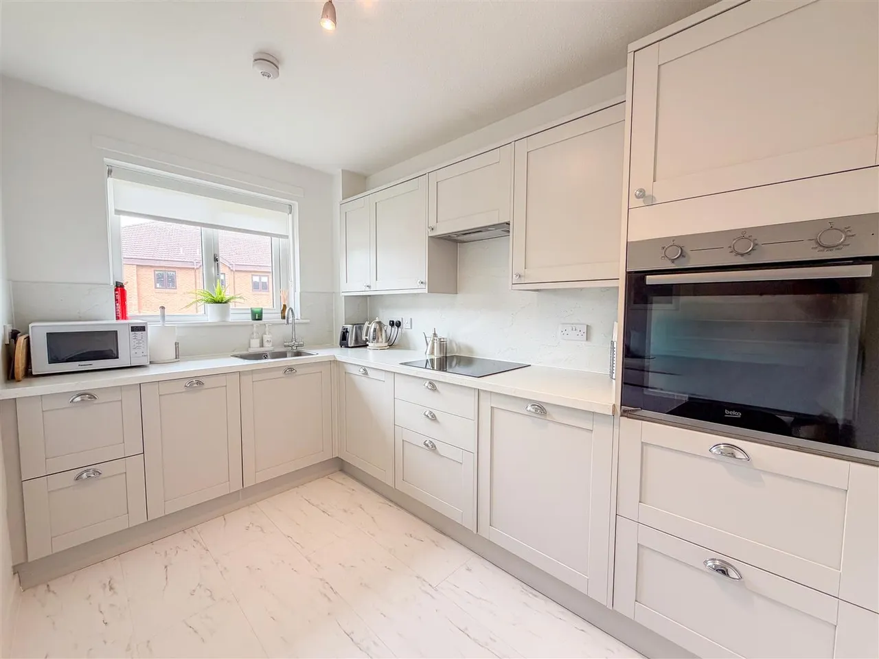 Braidpark Drive, Giffnock, Glasgow, G46 6LB, photo 6