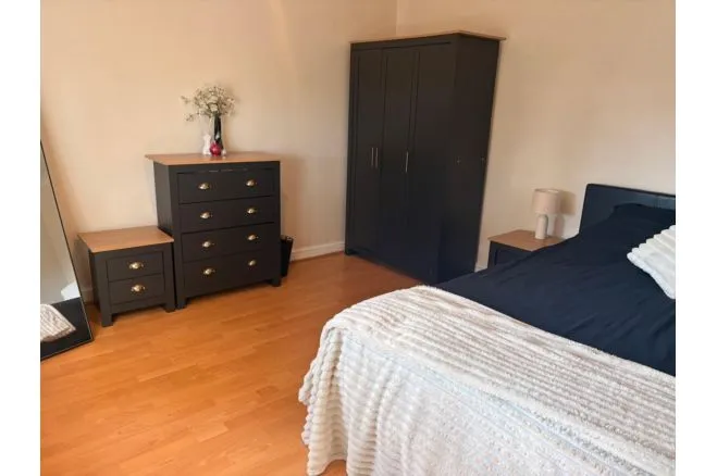 Edinburgh Walk, Holbeach, PE12, photo 11