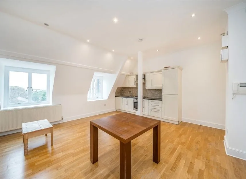 Borough Road, Isleworth, TW7, photo 2