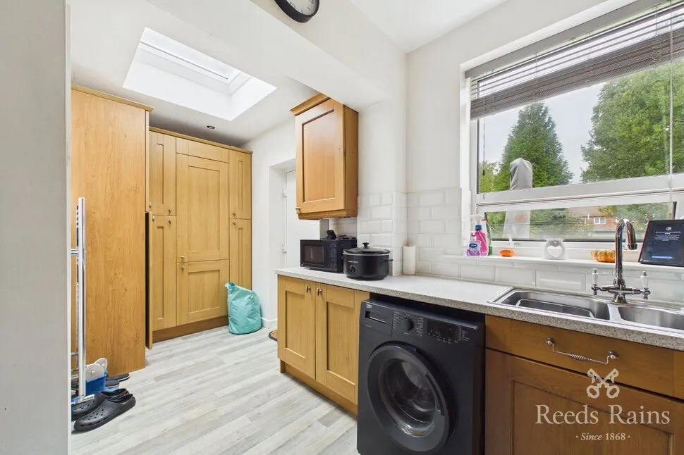 Harewood Grove, Stockport, SK5, photo 8