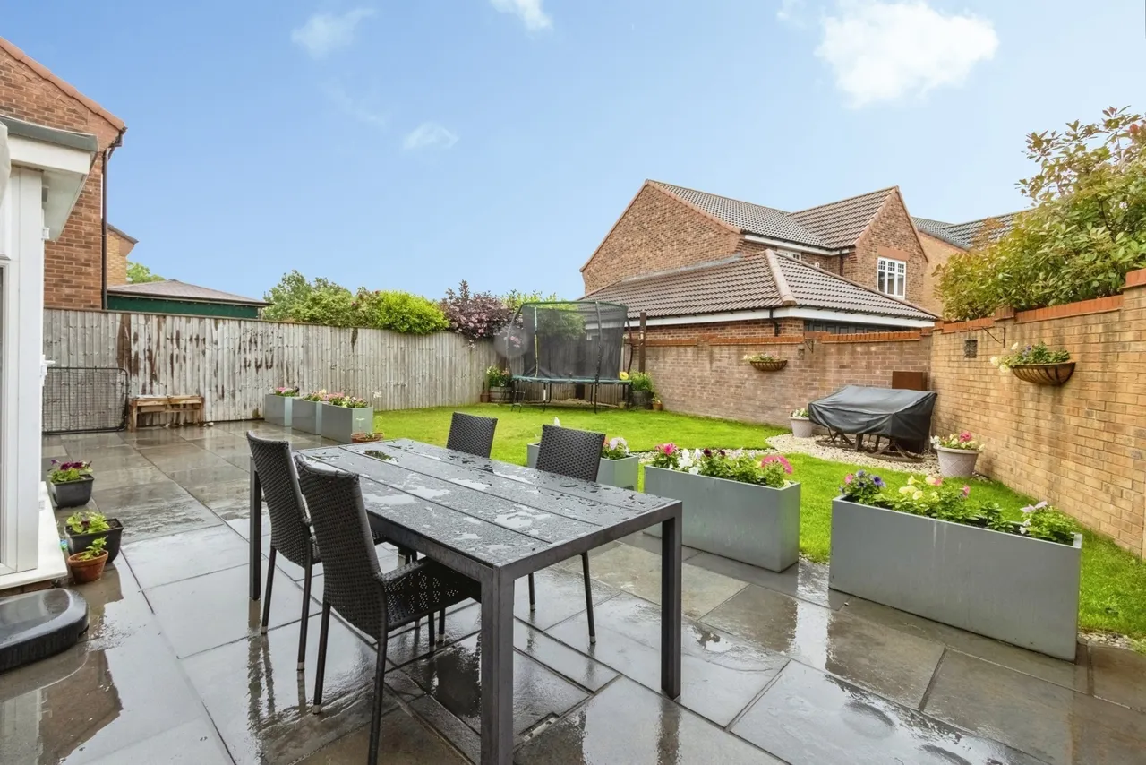 Amberwood Chase, Dewsbury, West Yorkshire, WF12, photo 4