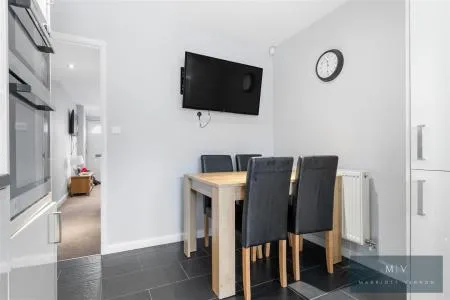 Colston Avenue, Carshalton, photo 12