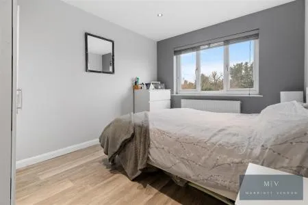 Colston Avenue, Carshalton, photo 6