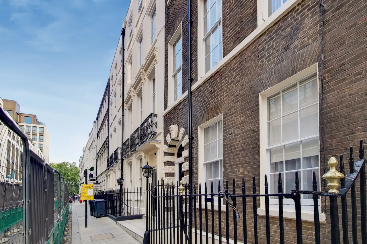 Flat 12, 34-36 Clarges Street, London, photo 10