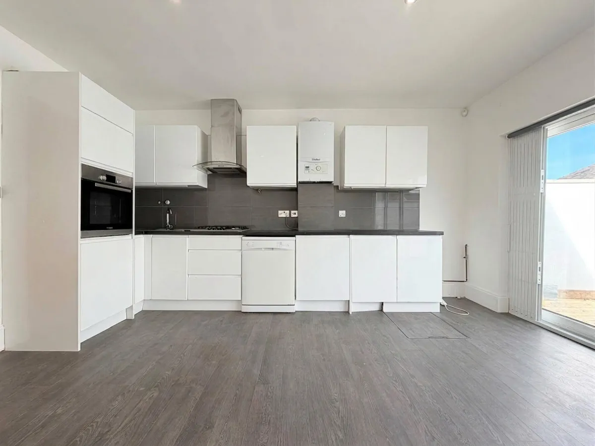 Pinner Road, Northwood, HA6, photo 5