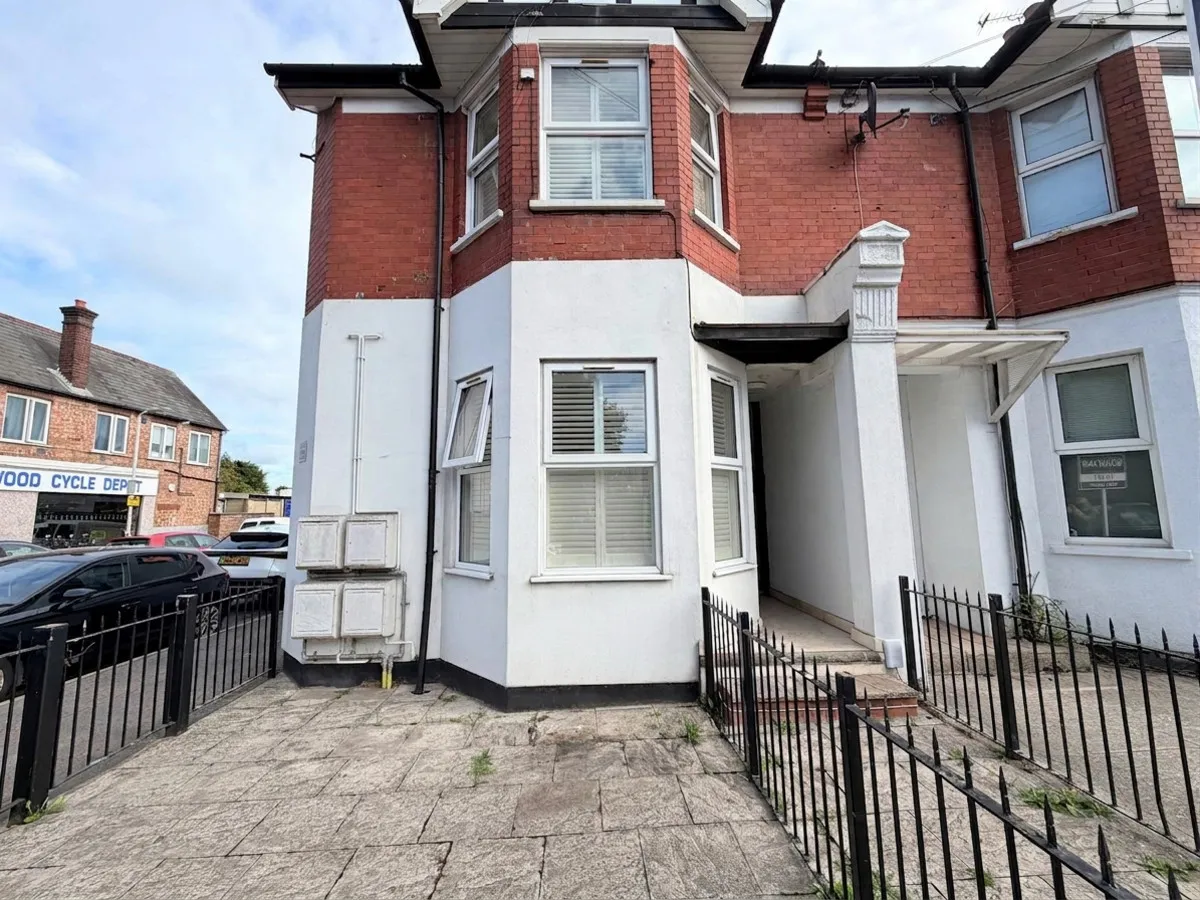 Pinner Road, Northwood, HA6, photo 3