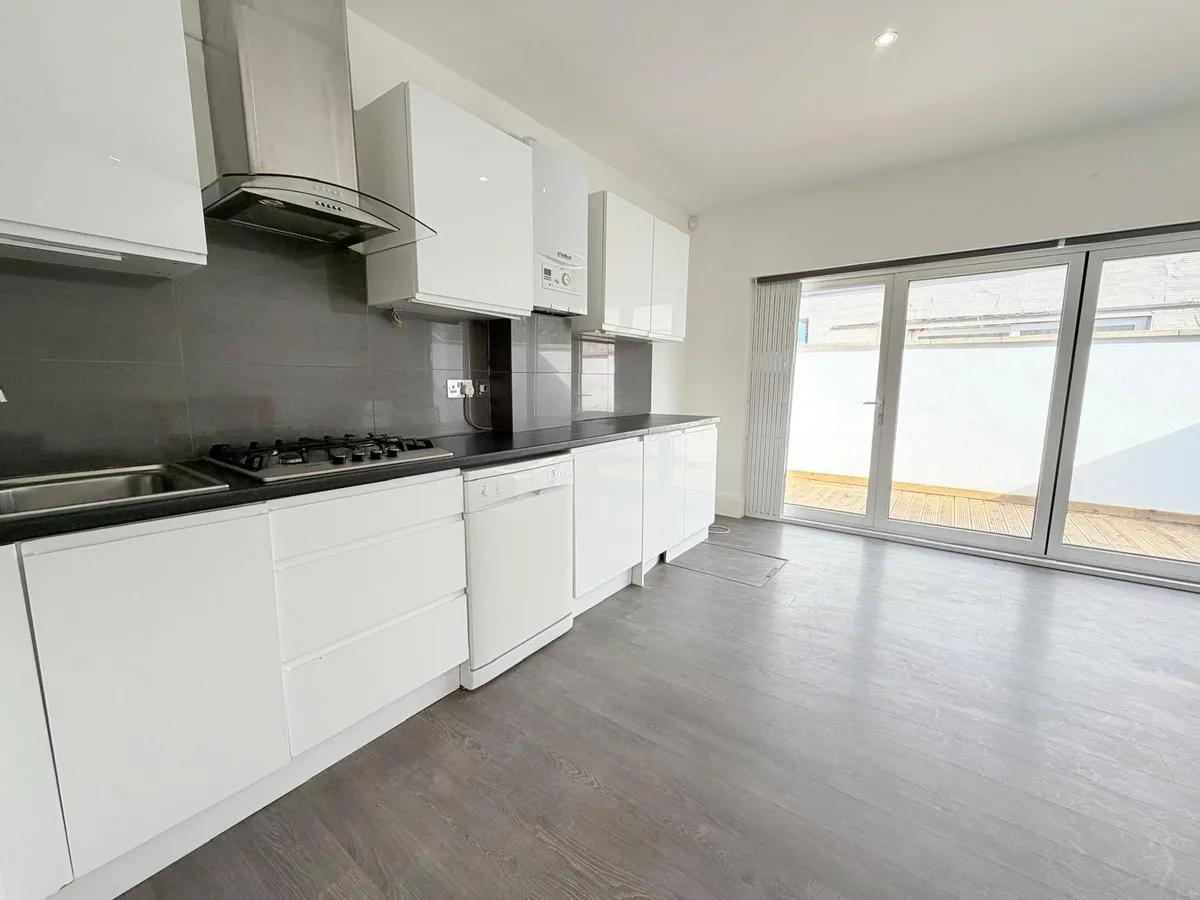 Pinner Road, Northwood, HA6, photo 10
