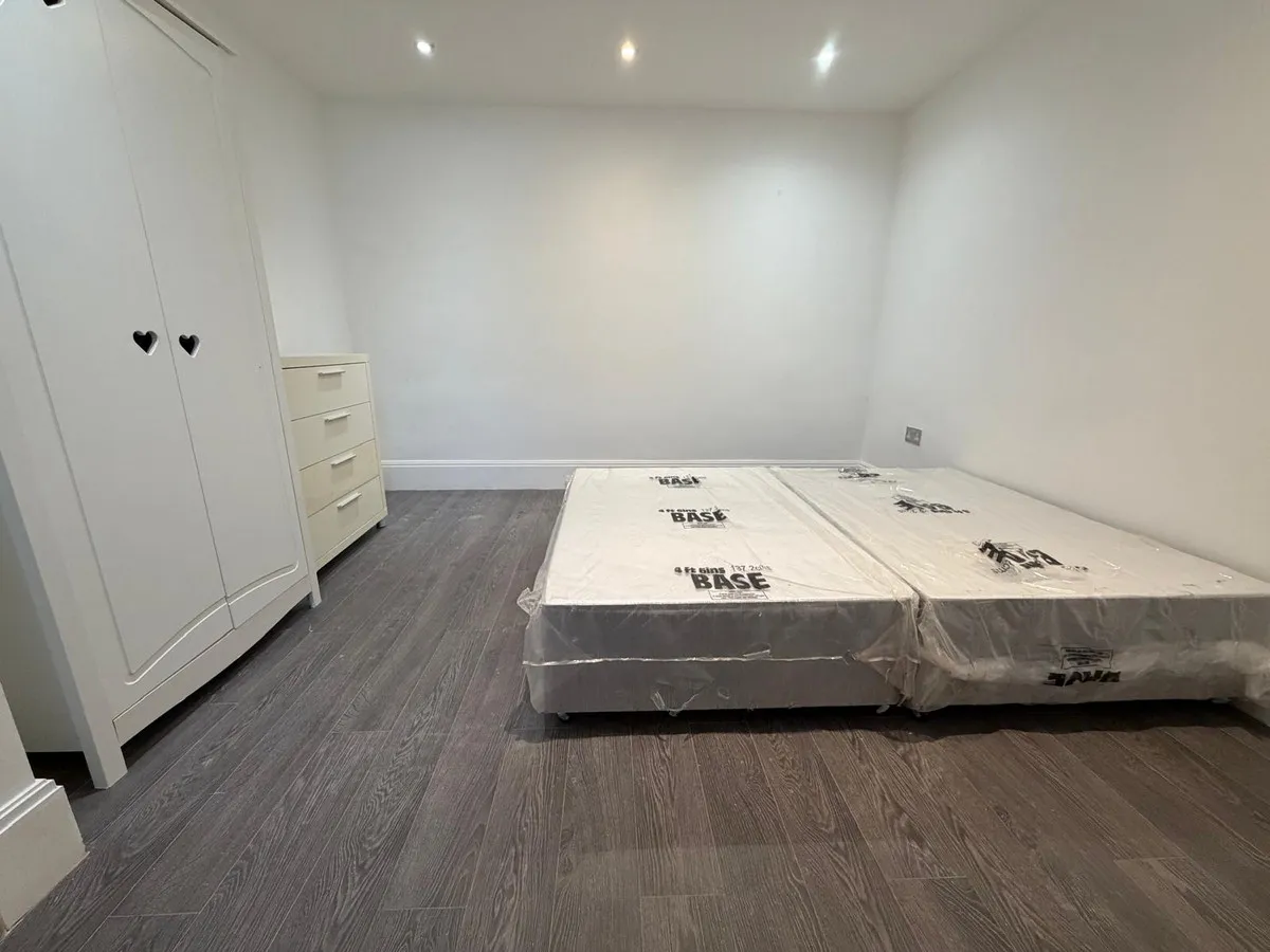 Pinner Road, Northwood, HA6, photo 8