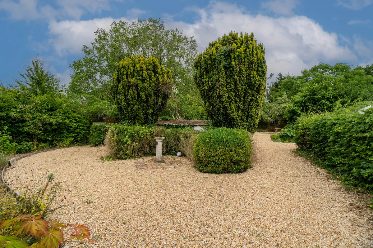 The Green, Woughton on the Green, MK6, photo 18