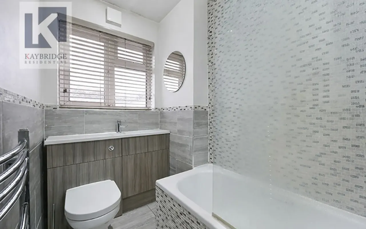 Alberta Avenue, Cheam, SM1, photo 10