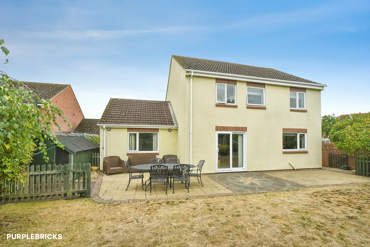 Elm Close, Rowde, SN10, photo 39